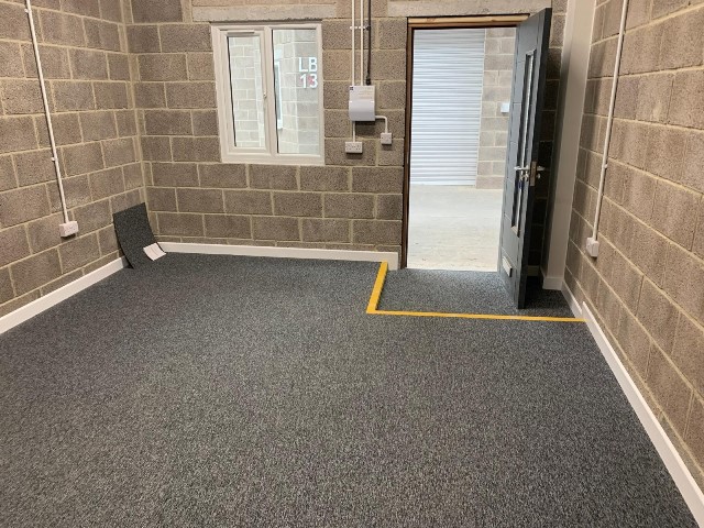 LB14 office to rent